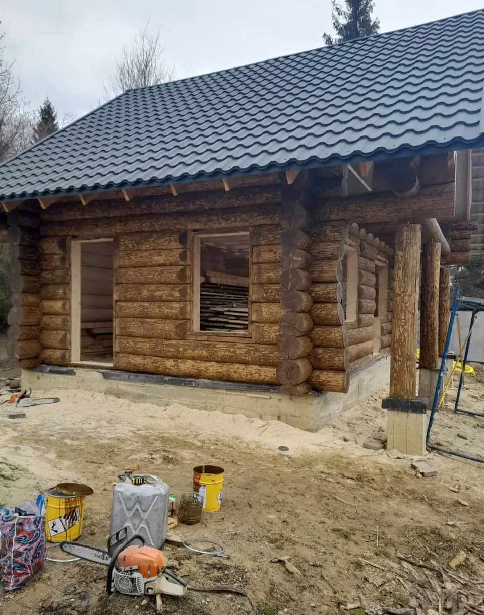 Interiér srubu