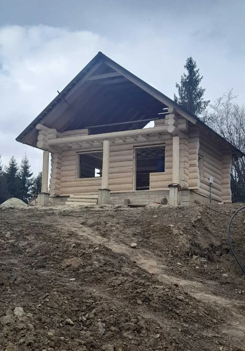 Postavený srub