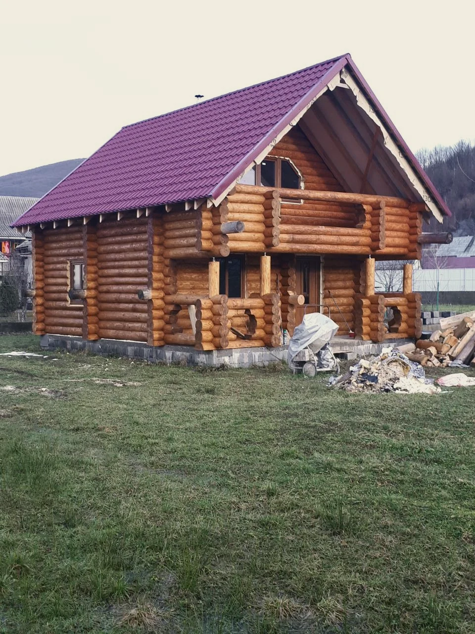 Збудований зруб