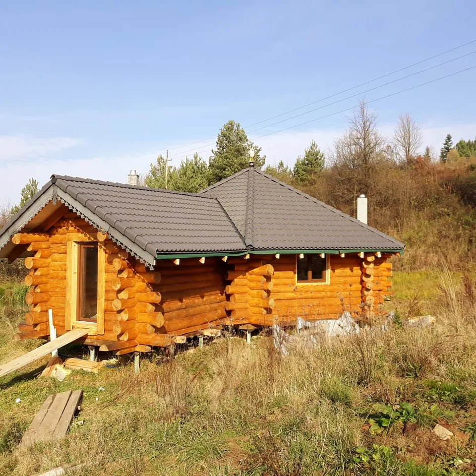 Postavený srub